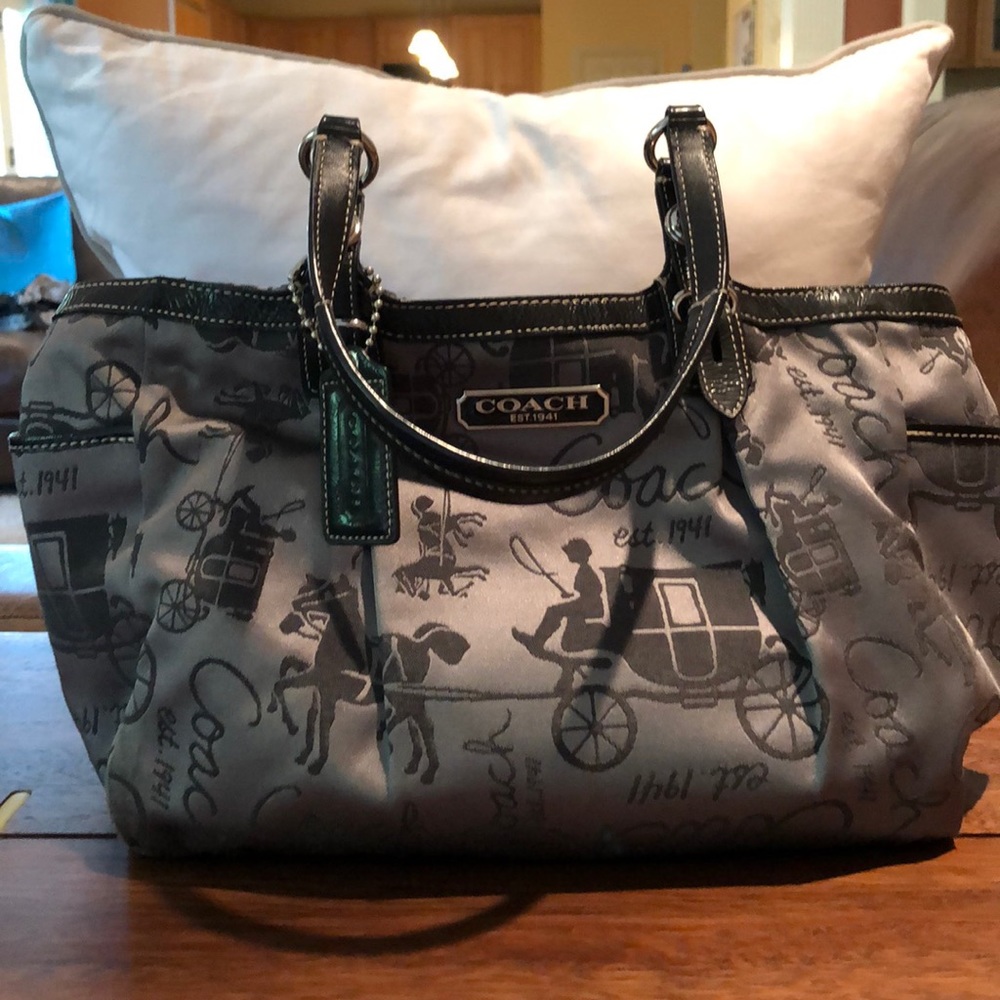 Ashely Horse and Carriage Bag